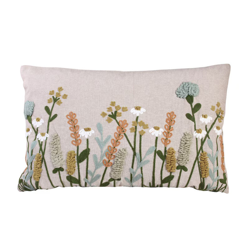 Housse de coussin brodé
