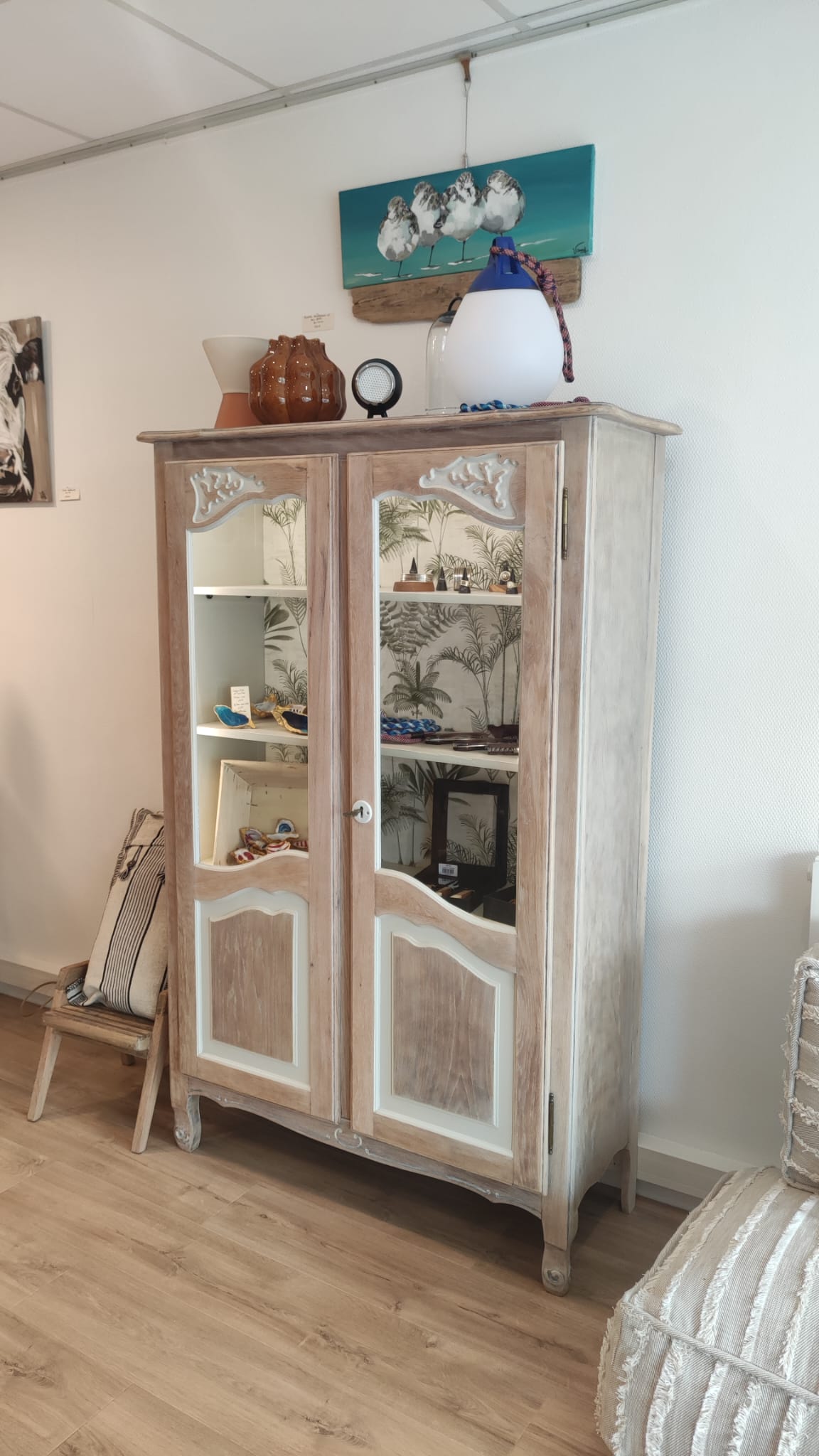 Commodes