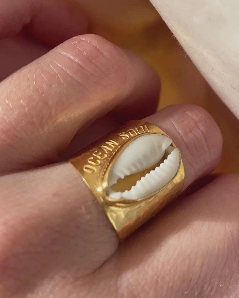 grosse bague coquillage coque