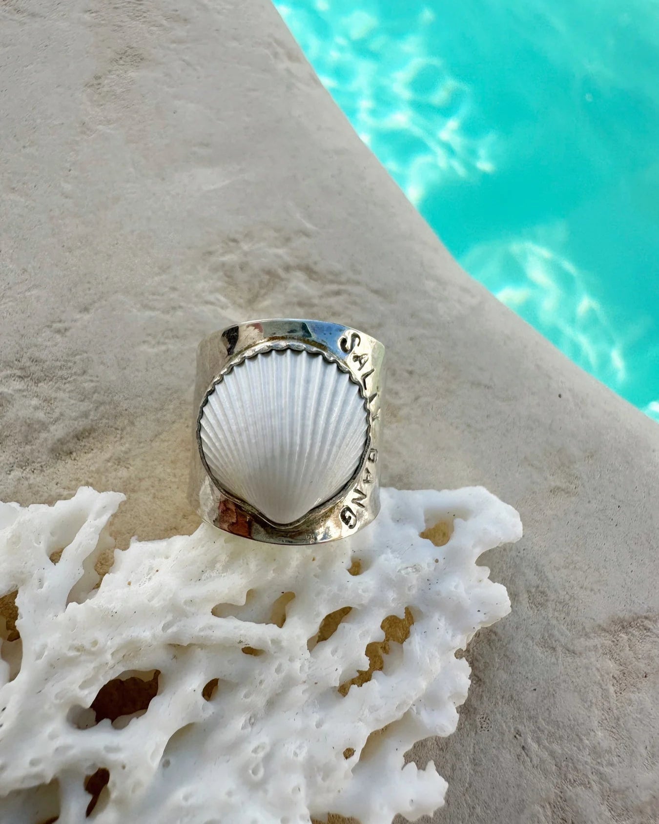 grosse bague coquillage coque