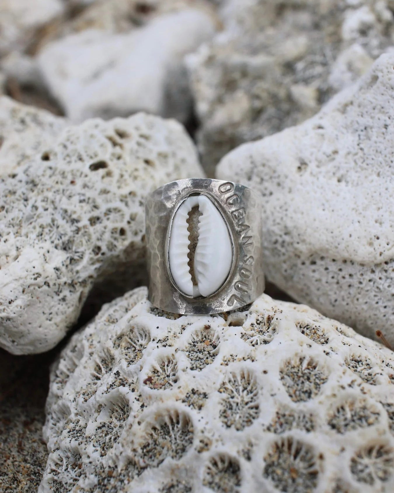 grosse bague coquillage coque