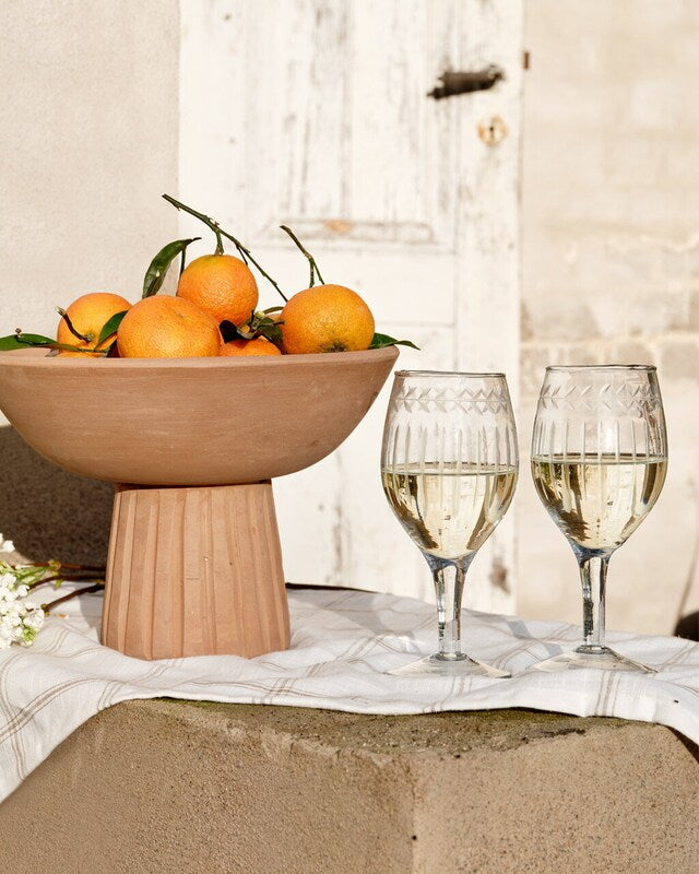 Verre à vin fleuri