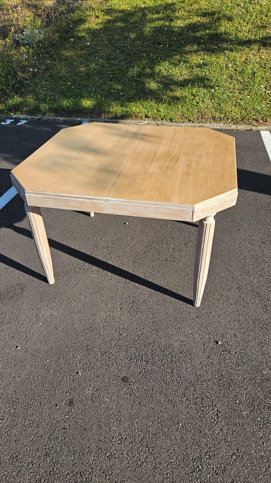 Table octogonale