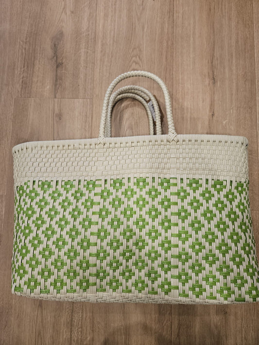Panier en plastique recyclé - Tilleul