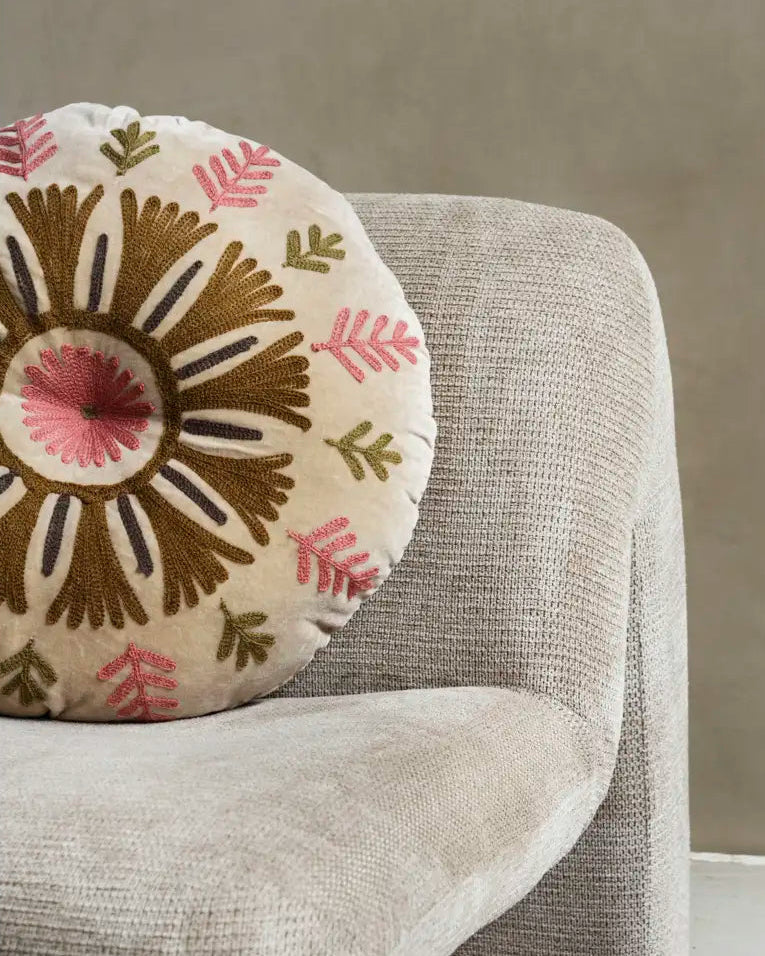 Coussin rond en velours brodé