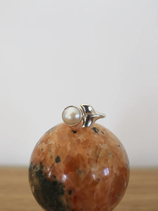Bague queue de baleine et perle