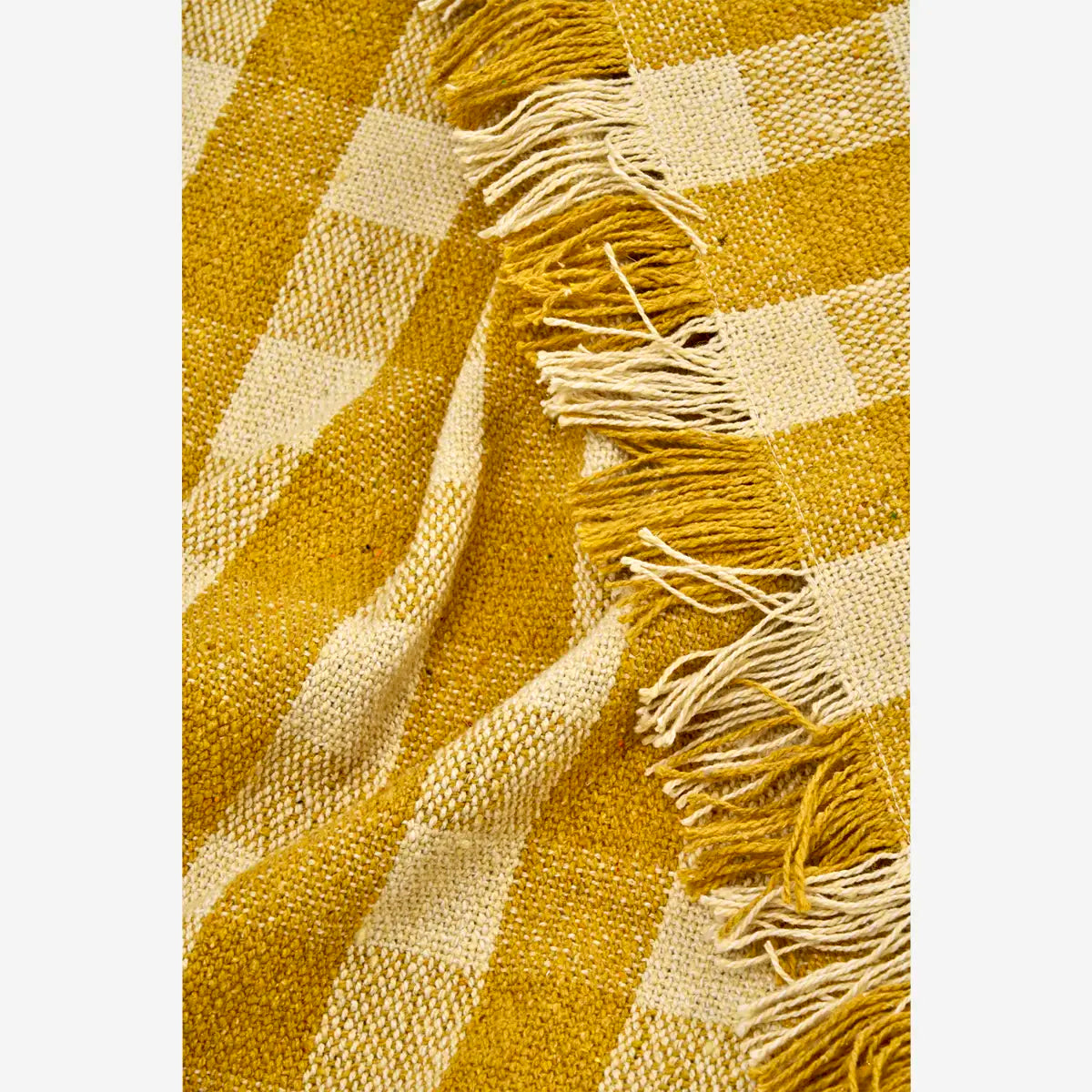 Plaid à rayures jaunes