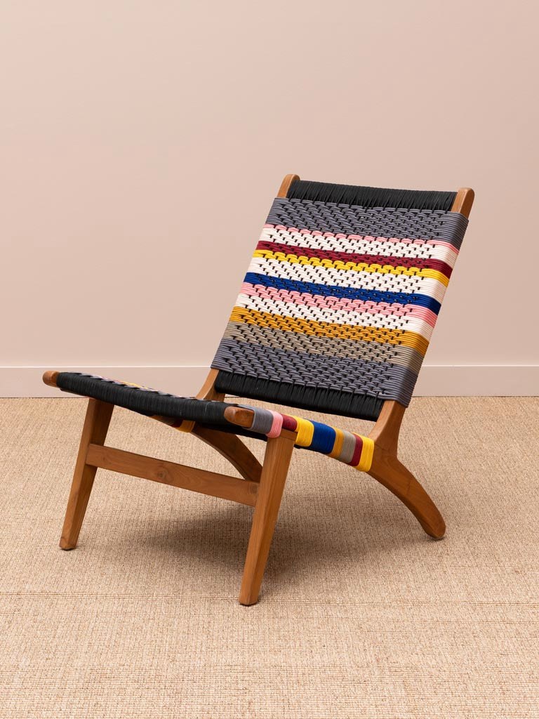 Fauteuil tissé coloré